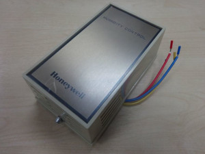 Honeywell H600A Humidity Controller Image